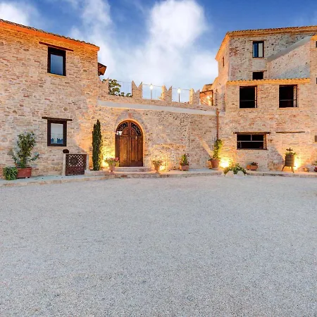 Holiday Home In Mosciano Sant Angelo With Courtyard