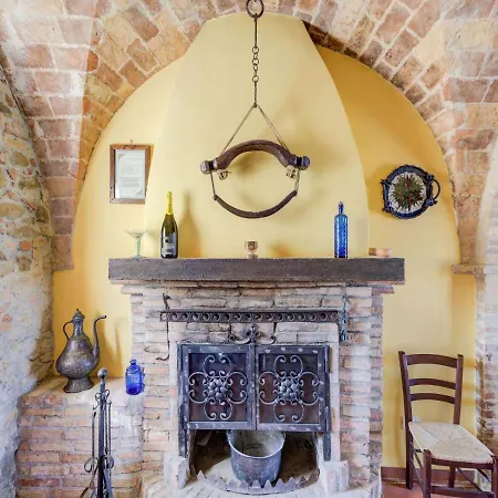 Holiday Home In Mosciano Sant Angelo With Courtyard *