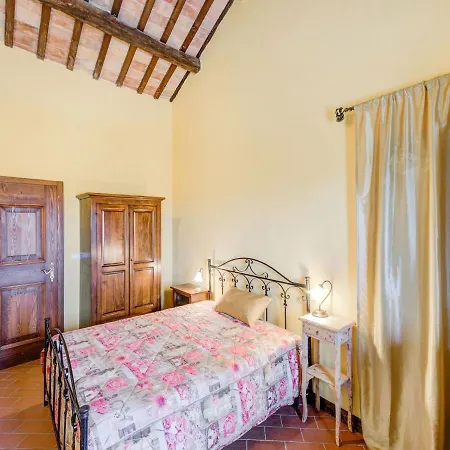 Holiday Home In Mosciano Sant Angelo With Courtyard